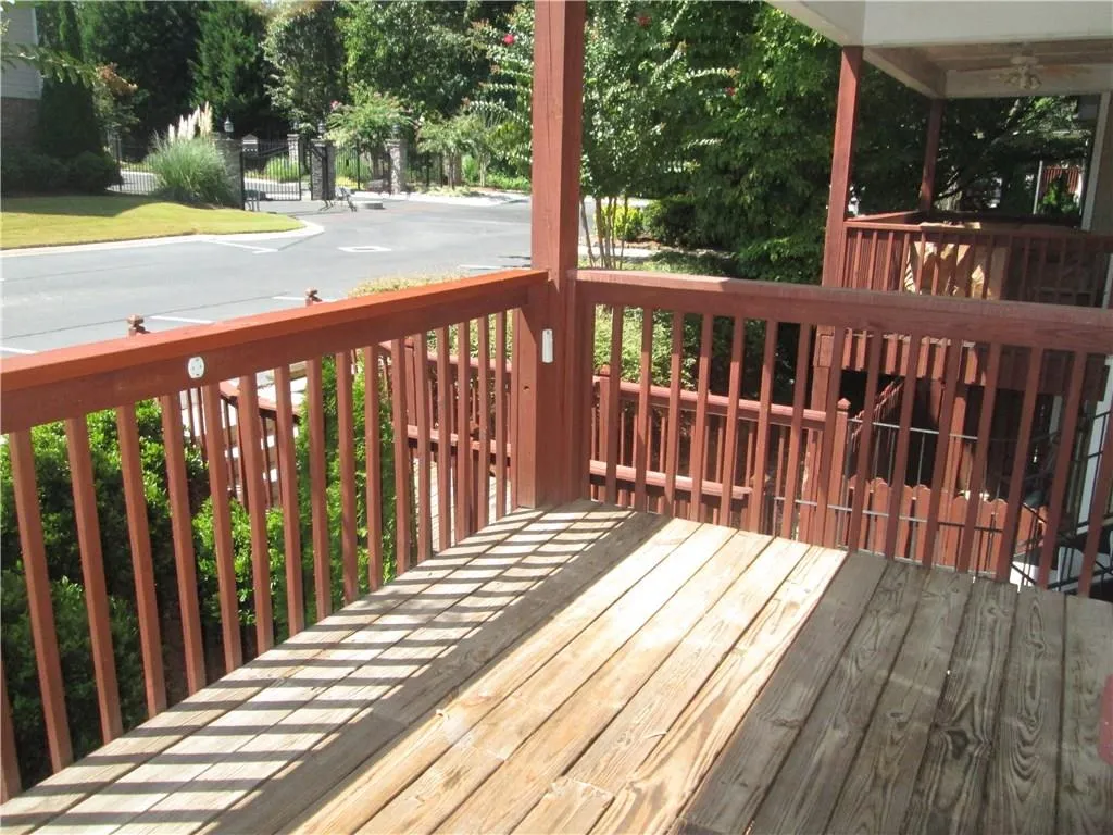304 Brighton Point, Sandy Springs, Georgia 30328, 2 Bedrooms Bedrooms, ,2 BathroomsBathrooms,Residential,Sold,304 Brighton Point,5905058