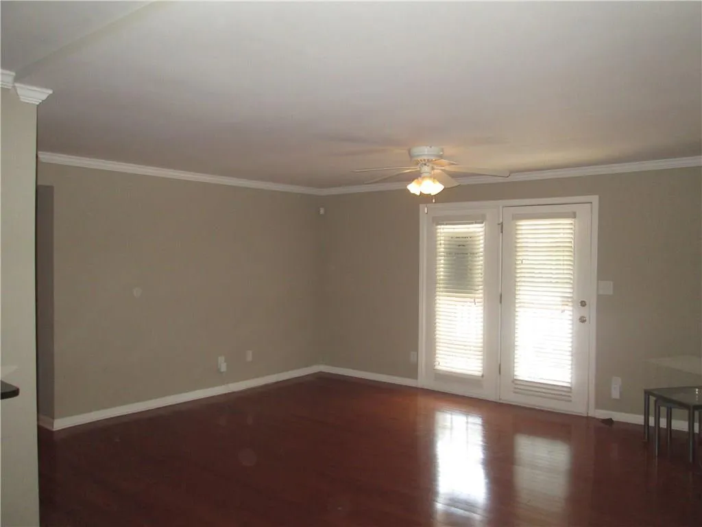 304 Brighton Point, Sandy Springs, Georgia 30328, 2 Bedrooms Bedrooms, ,2 BathroomsBathrooms,Residential,Sold,304 Brighton Point,5905058