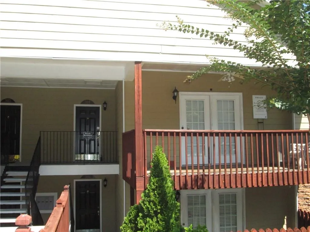 304 Brighton Point, Sandy Springs, Georgia 30328, 2 Bedrooms Bedrooms, ,2 BathroomsBathrooms,Residential,Sold,304 Brighton Point,5905058