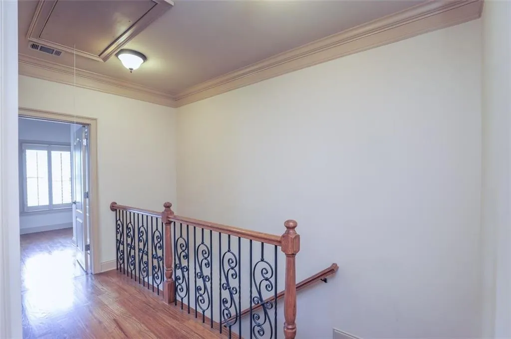 1071 Pearl Point Ne, Sandy Springs, Georgia 30328, 2 Bedrooms Bedrooms, ,3 BathroomsBathrooms,Residential,Sold,1071 Pearl Point Ne,6907261