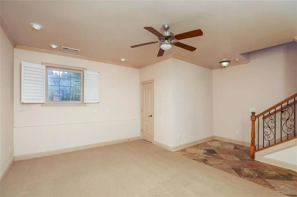 1071 Pearl Point Ne, Sandy Springs, Georgia 30328, 2 Bedrooms Bedrooms, ,3 BathroomsBathrooms,Residential,Sold,1071 Pearl Point Ne,6907261