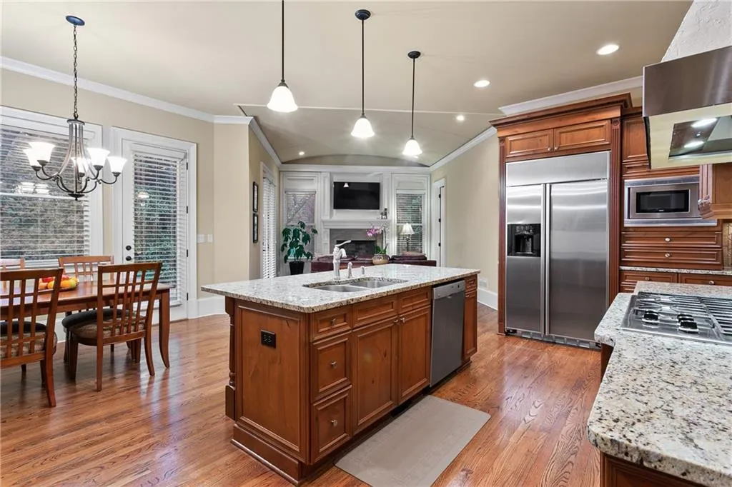 5850 Garber Drive, Sandy Springs, Georgia 30328, 6 Bedrooms Bedrooms, ,5 BathroomsBathrooms,Residential,Sold,5850 Garber Drive,6863202