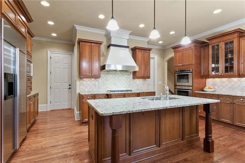 5850 Garber Drive, Sandy Springs, Georgia 30328, 6 Bedrooms Bedrooms, ,5 BathroomsBathrooms,Residential,Sold,5850 Garber Drive,6863202