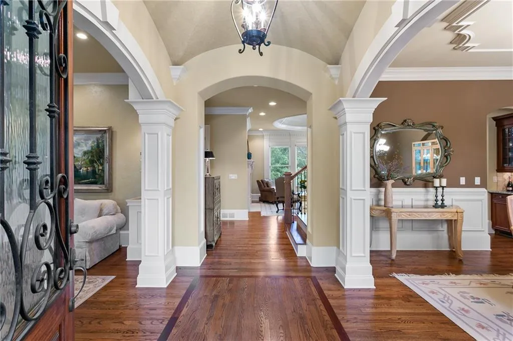 5850 Garber Drive, Sandy Springs, Georgia 30328, 6 Bedrooms Bedrooms, ,5 BathroomsBathrooms,Residential,Sold,5850 Garber Drive,6863202