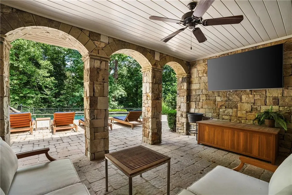 5575 Lake Island Drive, Atlanta, Georgia 30327, 5 Bedrooms Bedrooms, ,6 BathroomsBathrooms,Residential,For Sale,5575 Lake Island Drive,7627460