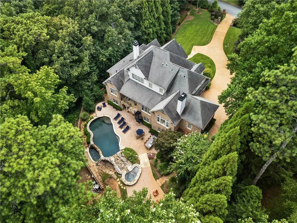 5575 Lake Island Drive, Atlanta, Georgia 30327, 5 Bedrooms Bedrooms, ,6 BathroomsBathrooms,Residential,For Sale,5575 Lake Island Drive,7627460