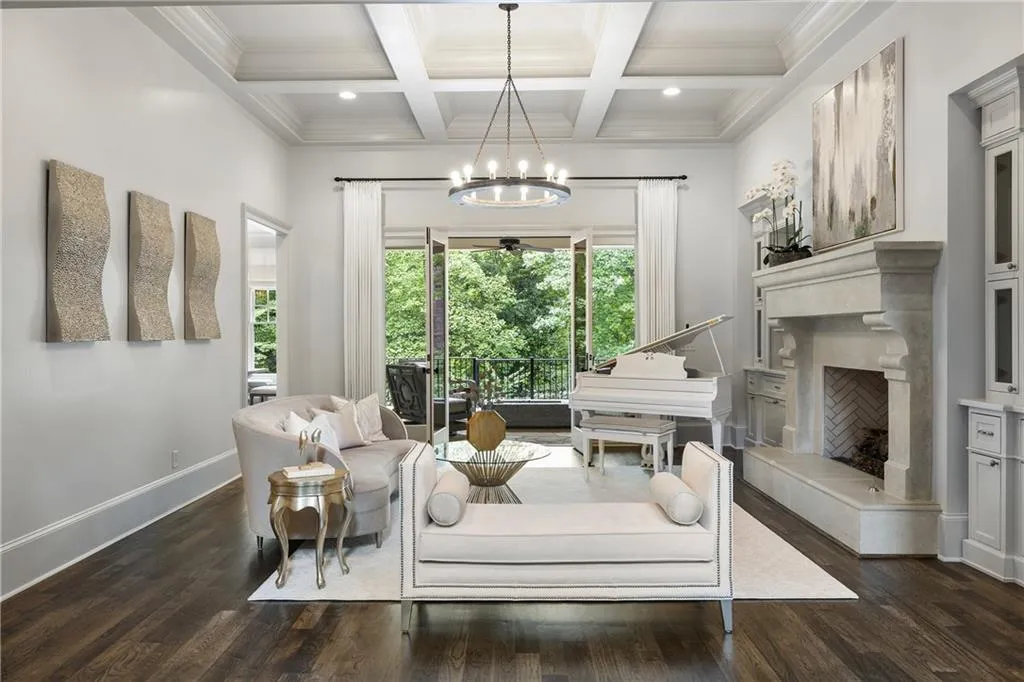 5575 Lake Island Drive, Atlanta, Georgia 30327, 5 Bedrooms Bedrooms, ,6 BathroomsBathrooms,Residential,For Sale,5575 Lake Island Drive,7627460