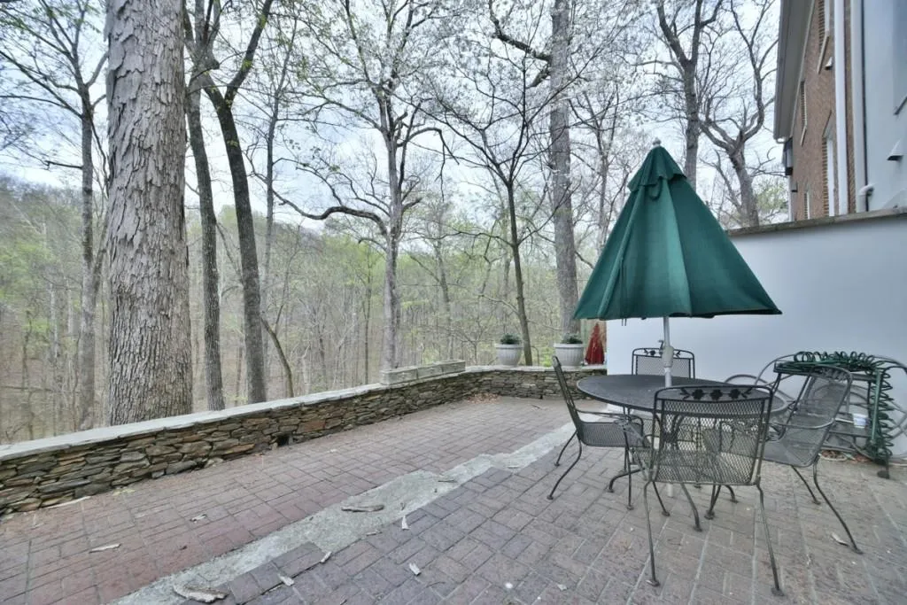 4 Paris Park Place Unit 4, Sandy Springs, Georgia 30350, 3 Bedrooms Bedrooms, ,2 BathroomsBathrooms,Residential,Sold,4 Paris Park Place Unit 4,5665451