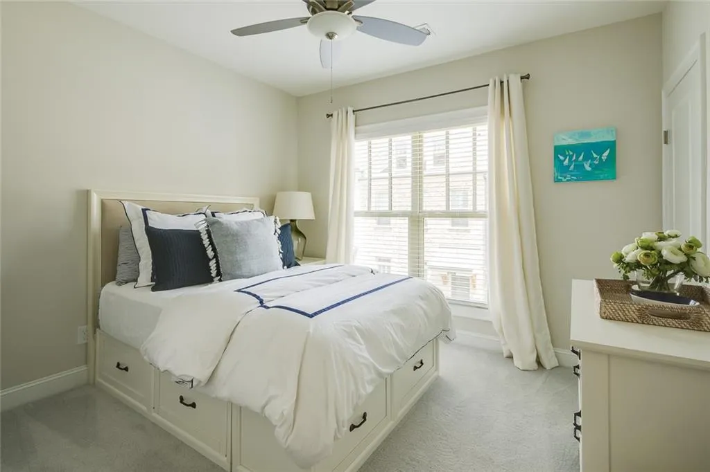 4319 Parkside Place, Atlanta, Georgia 30342, 2 Bedrooms Bedrooms, ,2 BathroomsBathrooms,Residential,Sold,4319 Parkside Place,6886817