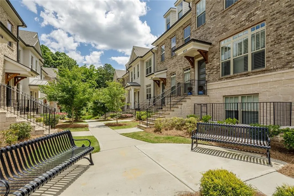 4319 Parkside Place, Atlanta, Georgia 30342, 2 Bedrooms Bedrooms, ,2 BathroomsBathrooms,Residential,Sold,4319 Parkside Place,6886817