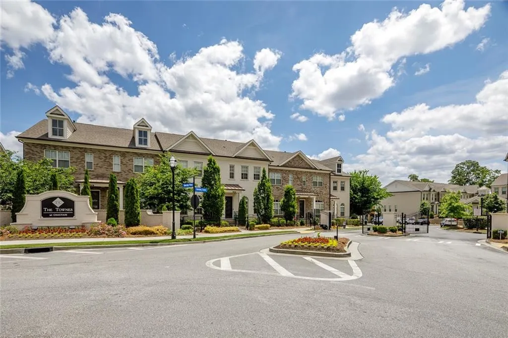 4319 Parkside Place, Atlanta, Georgia 30342, 2 Bedrooms Bedrooms, ,2 BathroomsBathrooms,Residential,Sold,4319 Parkside Place,6886817