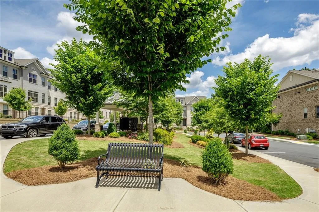4319 Parkside Place, Atlanta, Georgia 30342, 2 Bedrooms Bedrooms, ,2 BathroomsBathrooms,Residential,Sold,4319 Parkside Place,6886817