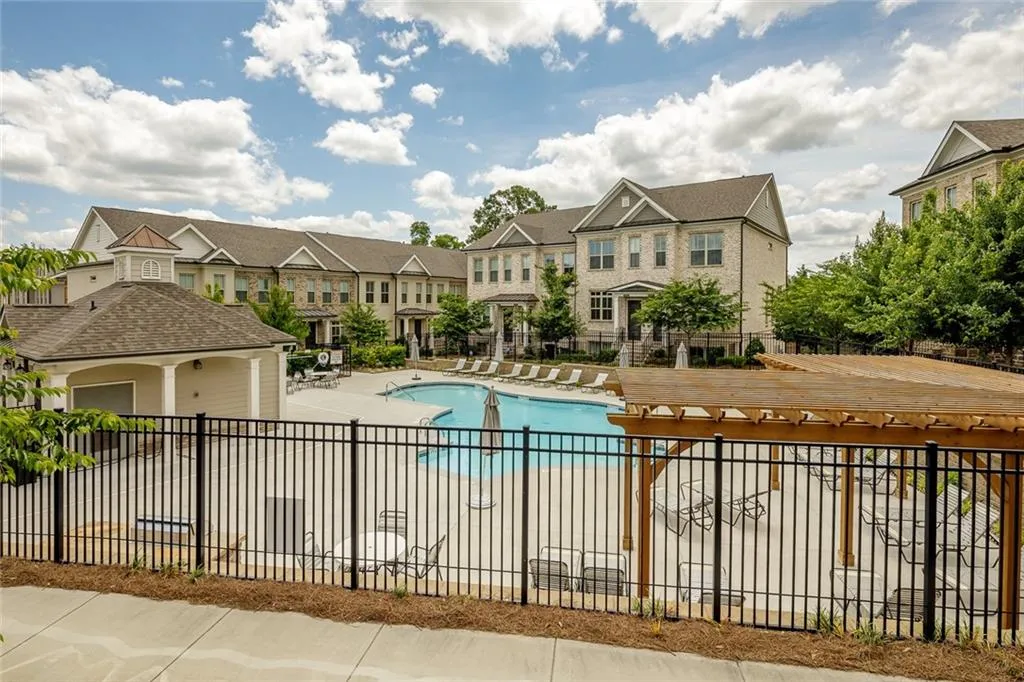 4319 Parkside Place, Atlanta, Georgia 30342, 2 Bedrooms Bedrooms, ,2 BathroomsBathrooms,Residential,Sold,4319 Parkside Place,6886817