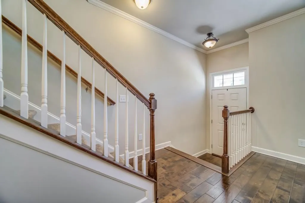 7425 Highland Bluff, Sandy Springs, Georgia 30328, 3 Bedrooms Bedrooms, ,3 BathroomsBathrooms,Residential,Sold,7425 Highland Bluff,6539250