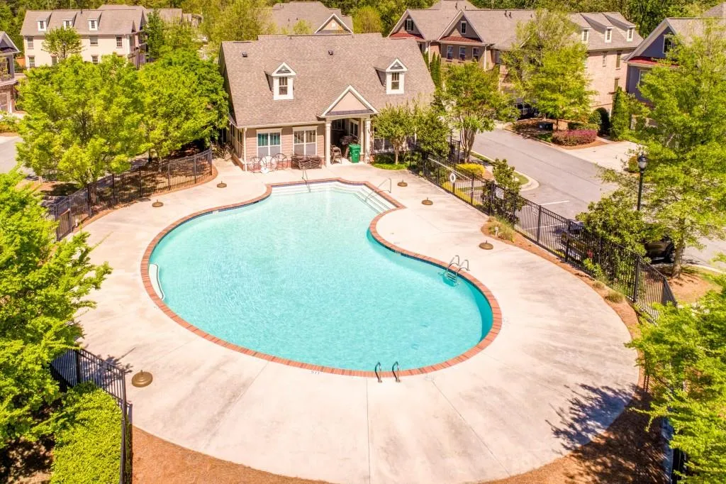 7425 Highland Bluff, Sandy Springs, Georgia 30328, 3 Bedrooms Bedrooms, ,3 BathroomsBathrooms,Residential,Sold,7425 Highland Bluff,6539250