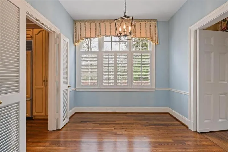 Breakfast Room