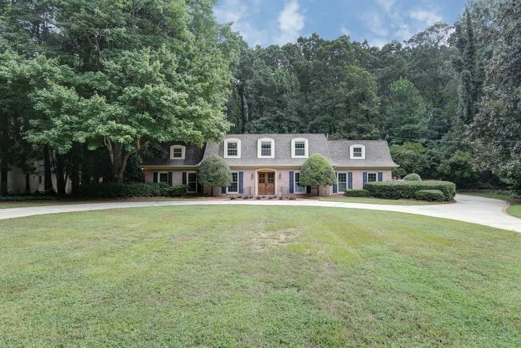585 Coldstream Court, Sandy Springs, Georgia 30328, 4 Bedrooms Bedrooms, ,3 BathroomsBathrooms,Residential,Sold,585 Coldstream Court,5895368