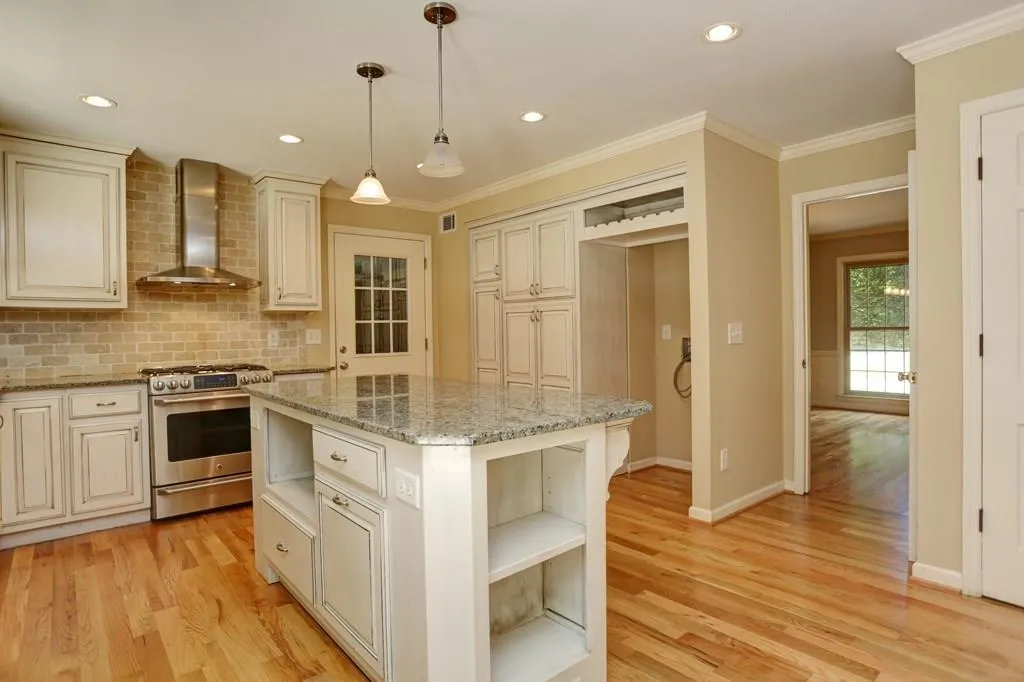 585 Coldstream Court, Sandy Springs, Georgia 30328, 4 Bedrooms Bedrooms, ,3 BathroomsBathrooms,Residential,Sold,585 Coldstream Court,5895368