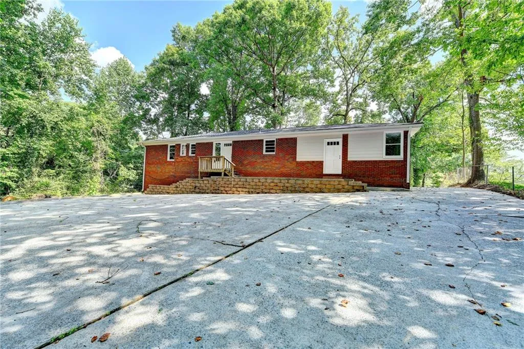 1110 Hope Road, Atlanta, Georgia 30350, 3 Bedrooms Bedrooms, ,2 BathroomsBathrooms,Residential,Sold,1110 Hope Road,6930357