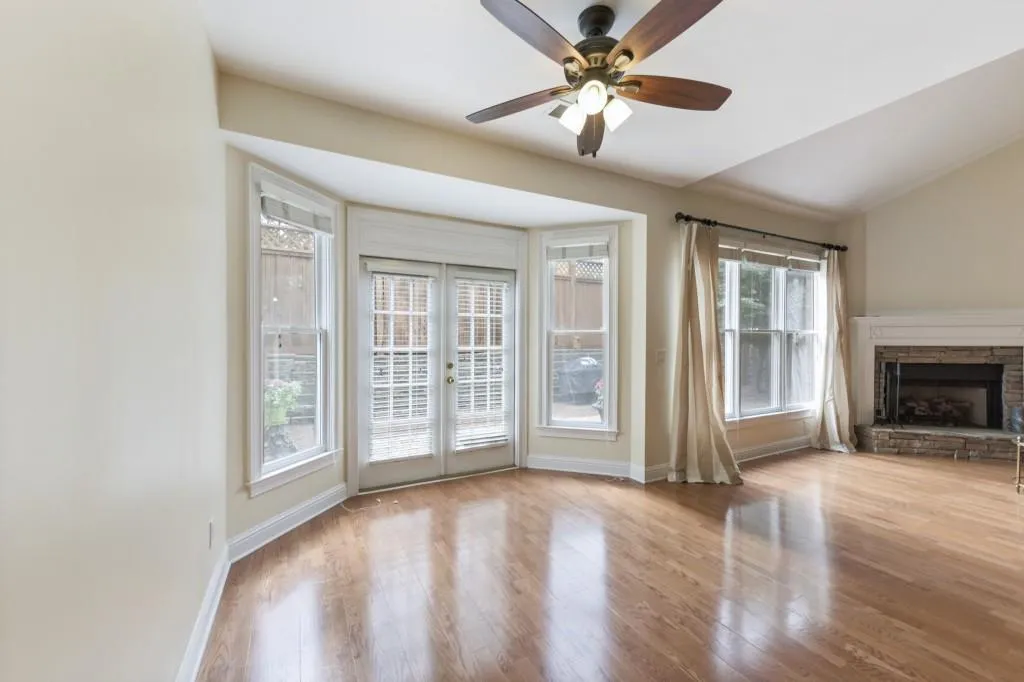 6355 Glen Oaks Lane, Sandy Springs, Georgia 30328, 4 Bedrooms Bedrooms, ,3 BathroomsBathrooms,Residential,Sold,6355 Glen Oaks Lane,6796895