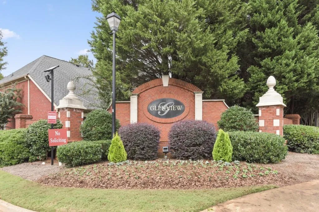 6355 Glen Oaks Lane, Sandy Springs, Georgia 30328, 4 Bedrooms Bedrooms, ,3 BathroomsBathrooms,Residential,Sold,6355 Glen Oaks Lane,6796895