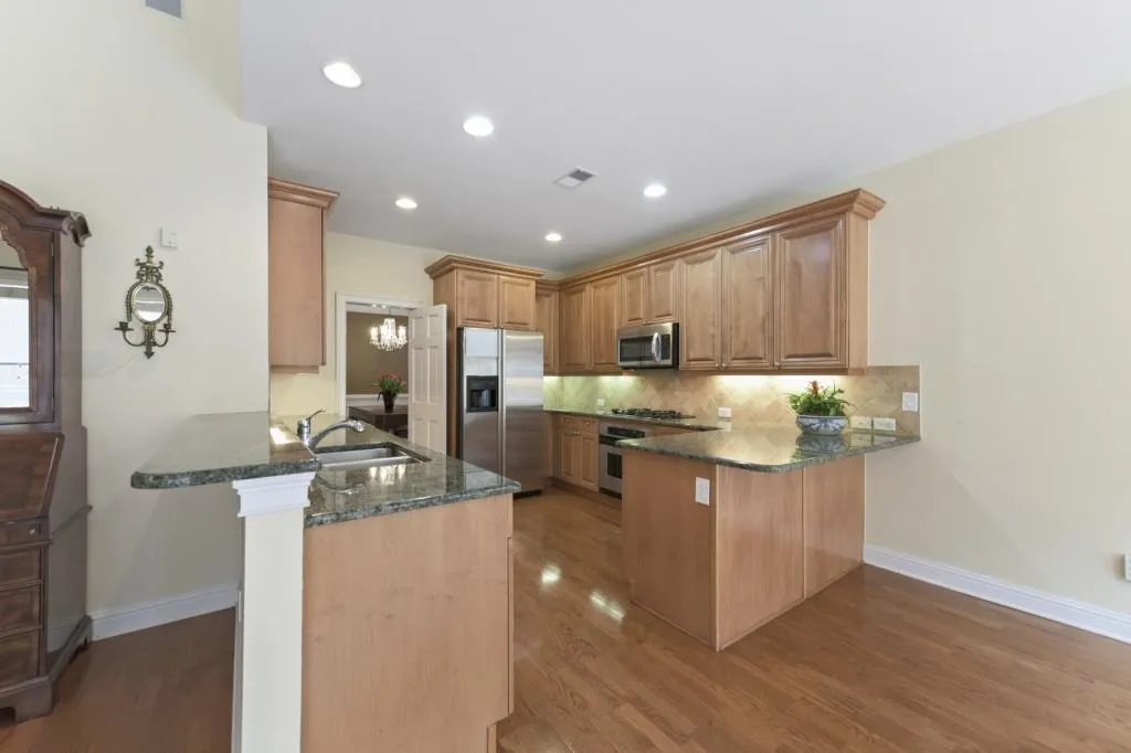 6355 Glen Oaks Lane, Sandy Springs, Georgia 30328, 4 Bedrooms Bedrooms, ,3 BathroomsBathrooms,Residential,Sold,6355 Glen Oaks Lane,6796895