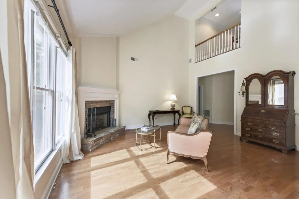 6355 Glen Oaks Lane, Sandy Springs, Georgia 30328, 4 Bedrooms Bedrooms, ,3 BathroomsBathrooms,Residential,Sold,6355 Glen Oaks Lane,6796895