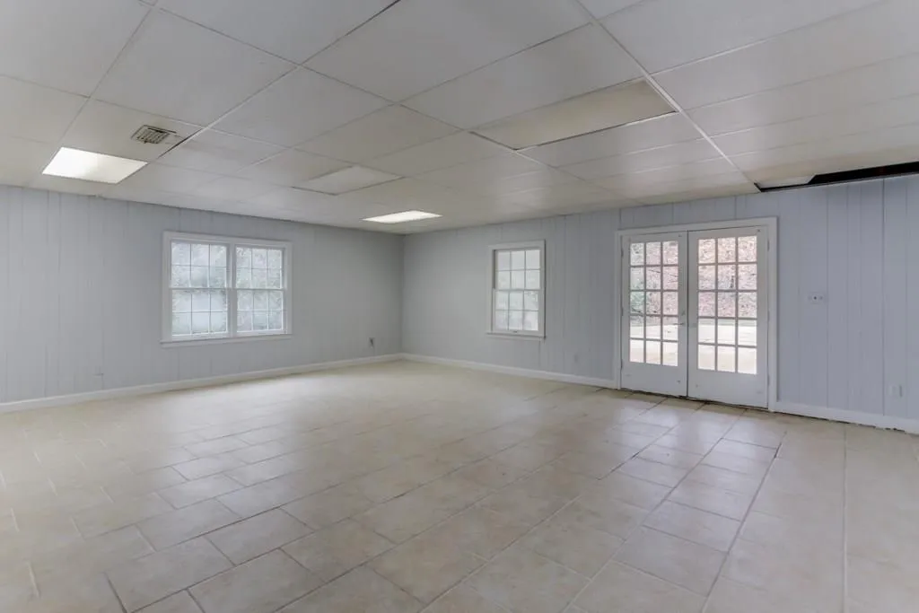 2215 Spalding Drive, Sandy Springs, Georgia 30350, 4 Bedrooms Bedrooms, ,3 BathroomsBathrooms,Residential,Sold,2215 Spalding Drive,6115722