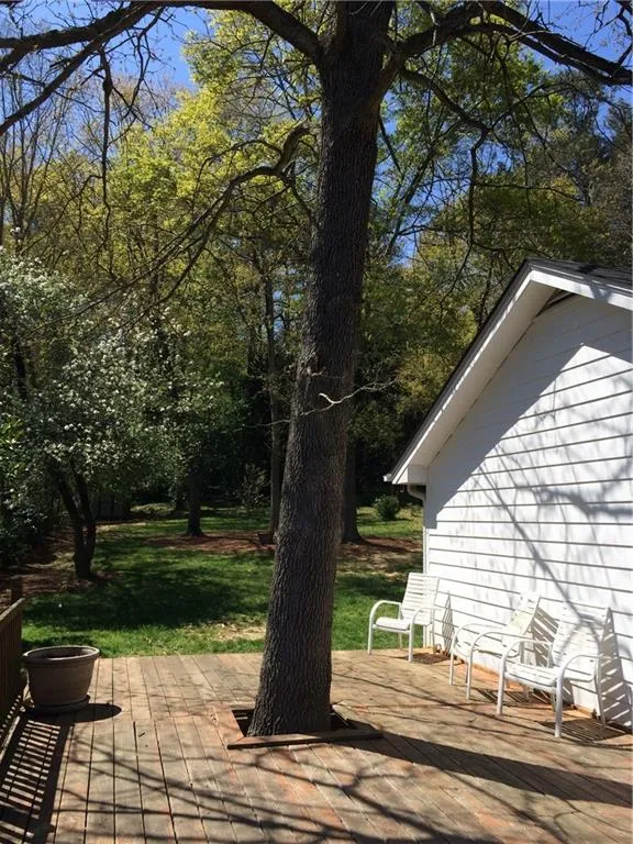 230 Stone Mill Trail, Atlanta, Georgia 30328, 3 Bedrooms Bedrooms, ,2 BathroomsBathrooms,Residential,Sold,230 Stone Mill Trail,5993937