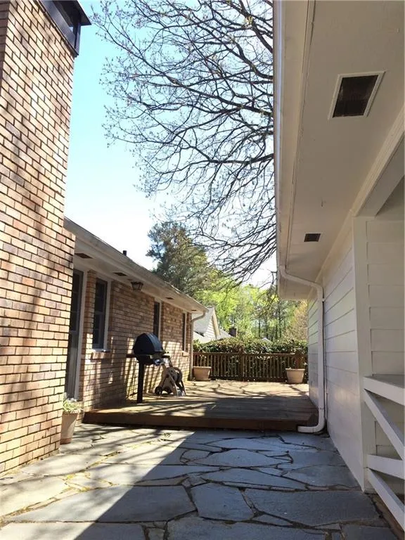 230 Stone Mill Trail, Atlanta, Georgia 30328, 3 Bedrooms Bedrooms, ,2 BathroomsBathrooms,Residential,Sold,230 Stone Mill Trail,5993937