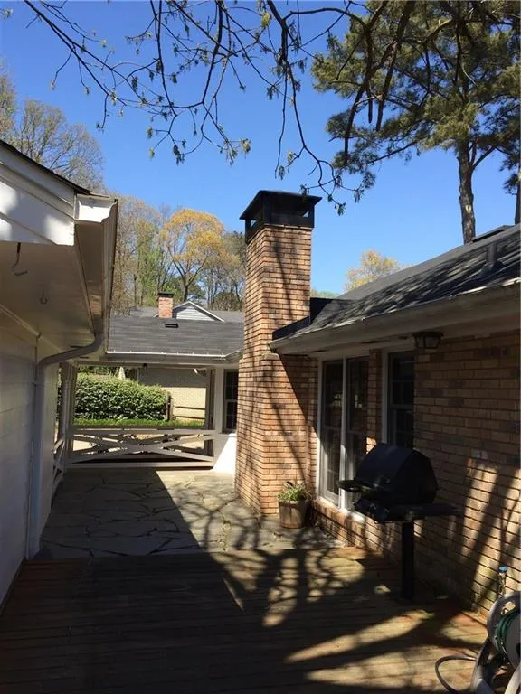 230 Stone Mill Trail, Atlanta, Georgia 30328, 3 Bedrooms Bedrooms, ,2 BathroomsBathrooms,Residential,Sold,230 Stone Mill Trail,5993937