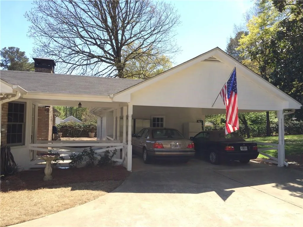 230 Stone Mill Trail, Atlanta, Georgia 30328, 3 Bedrooms Bedrooms, ,2 BathroomsBathrooms,Residential,Sold,230 Stone Mill Trail,5993937