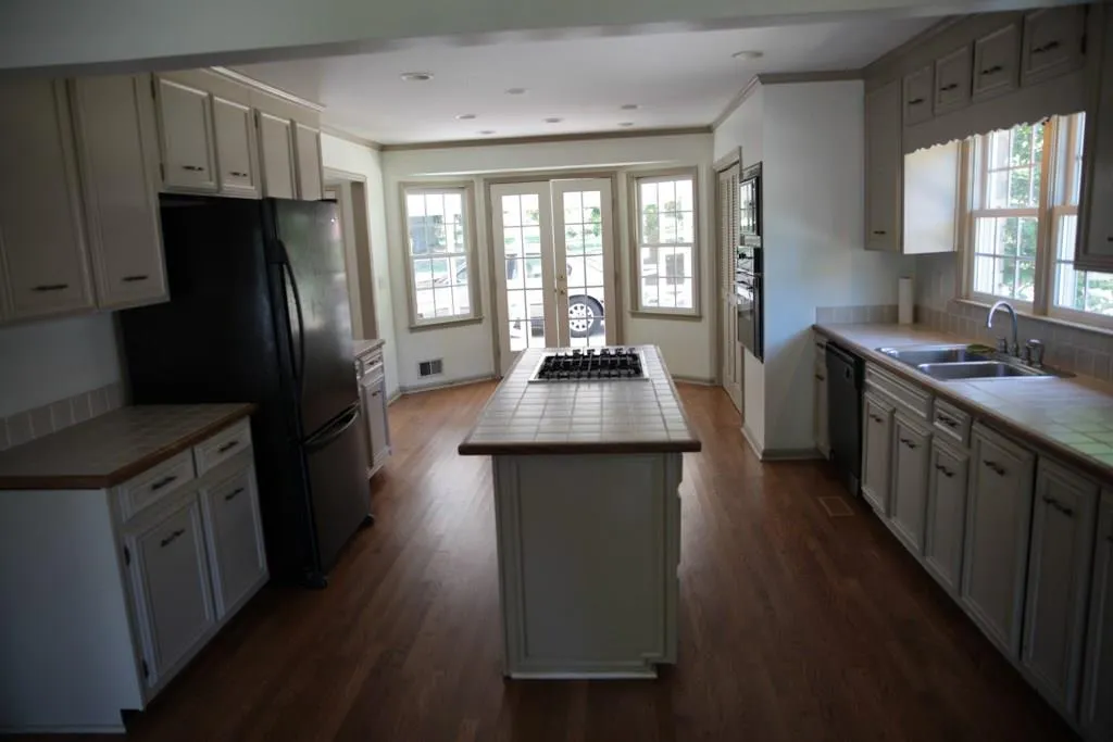 230 Stone Mill Trail, Atlanta, Georgia 30328, 3 Bedrooms Bedrooms, ,2 BathroomsBathrooms,Residential,Sold,230 Stone Mill Trail,5993937