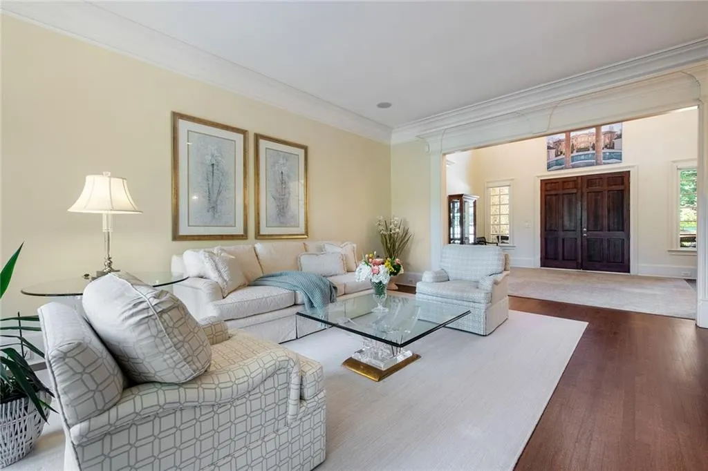 5509 Long Island Drive Nw, Atlanta, Georgia 30327, 6 Bedrooms Bedrooms, ,7 BathroomsBathrooms,Residential,Sold,5509 Long Island Drive Nw,7447945