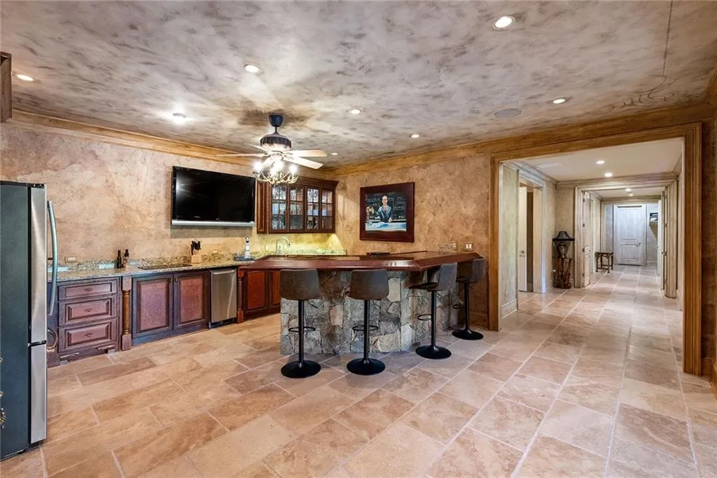 5509 Long Island Drive Nw, Atlanta, Georgia 30327, 6 Bedrooms Bedrooms, ,7 BathroomsBathrooms,Residential,Sold,5509 Long Island Drive Nw,7447945