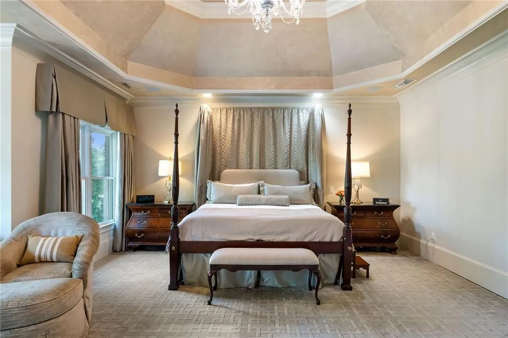 5509 Long Island Drive Nw, Atlanta, Georgia 30327, 6 Bedrooms Bedrooms, ,7 BathroomsBathrooms,Residential,Sold,5509 Long Island Drive Nw,7447945