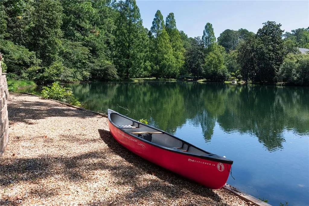 5509 Long Island Drive Nw, Atlanta, Georgia 30327, 6 Bedrooms Bedrooms, ,7 BathroomsBathrooms,Residential,Sold,5509 Long Island Drive Nw,7447945