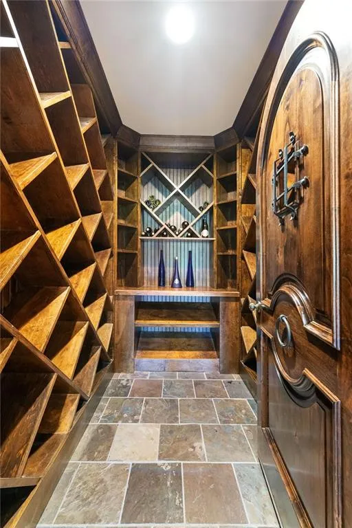 5509 Long Island Drive Nw, Atlanta, Georgia 30327, 6 Bedrooms Bedrooms, ,7 BathroomsBathrooms,Residential,Sold,5509 Long Island Drive Nw,7447945