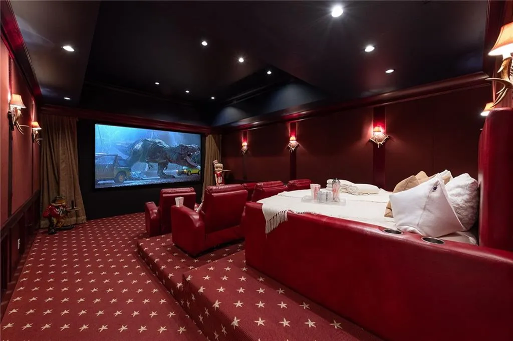 5509 Long Island Drive Nw, Atlanta, Georgia 30327, 6 Bedrooms Bedrooms, ,7 BathroomsBathrooms,Residential,Sold,5509 Long Island Drive Nw,7447945