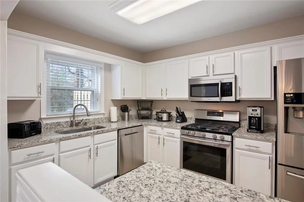 45 Mount Vernon Circle, Atlanta, Georgia 30338, 2 Bedrooms Bedrooms, ,2 BathroomsBathrooms,Residential,Sold,45 Mount Vernon Circle,6117105