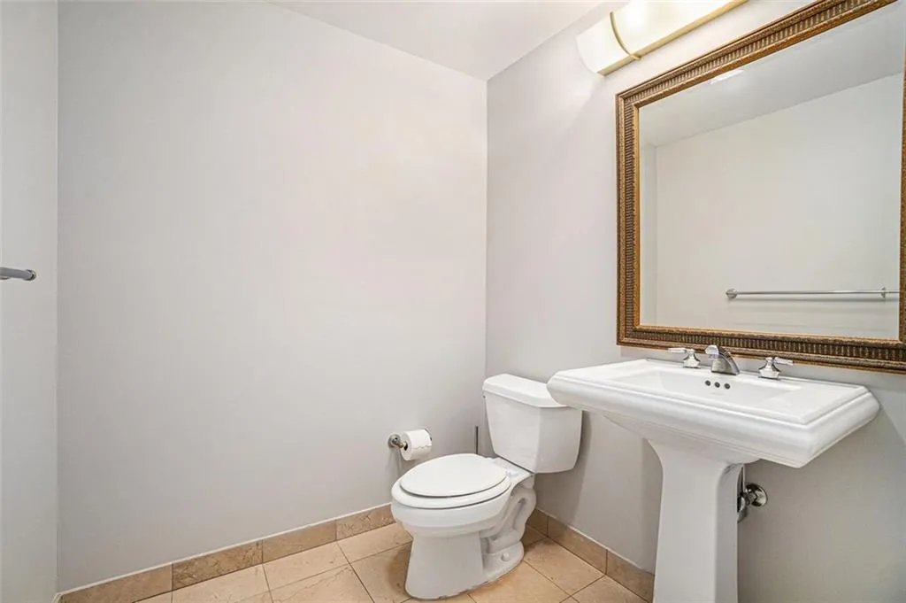 195 14th Street Ne Unit 1908, Atlanta, Georgia 30309, 2 Bedrooms Bedrooms, ,2 BathroomsBathrooms,Residential,Sold,195 14th Street Ne Unit 1908,7547814