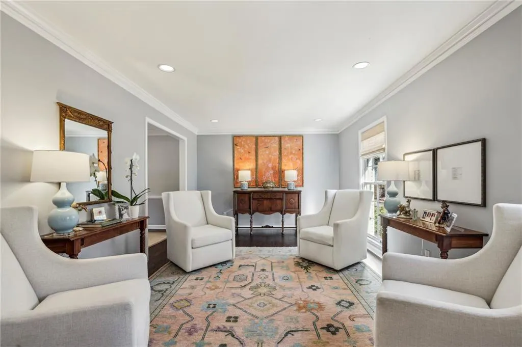 7310 Hunters Branch Drive, Atlanta, Georgia 30328, 5 Bedrooms Bedrooms, ,3 BathroomsBathrooms,Residential,Sold,7310 Hunters Branch Drive,7519135