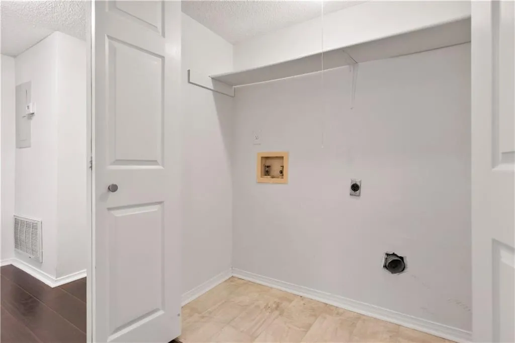 1312 Old Hammond Chase, Atlanta, Georgia 30350, 2 Bedrooms Bedrooms, ,2 BathroomsBathrooms,Residential,For Sale,1312 Old Hammond Chase,7649390