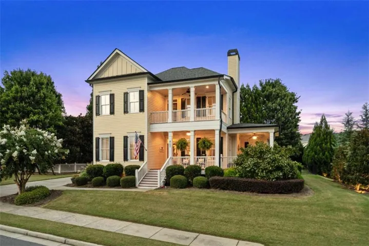 807 Clubside Court, Monroe, Georgia 30655