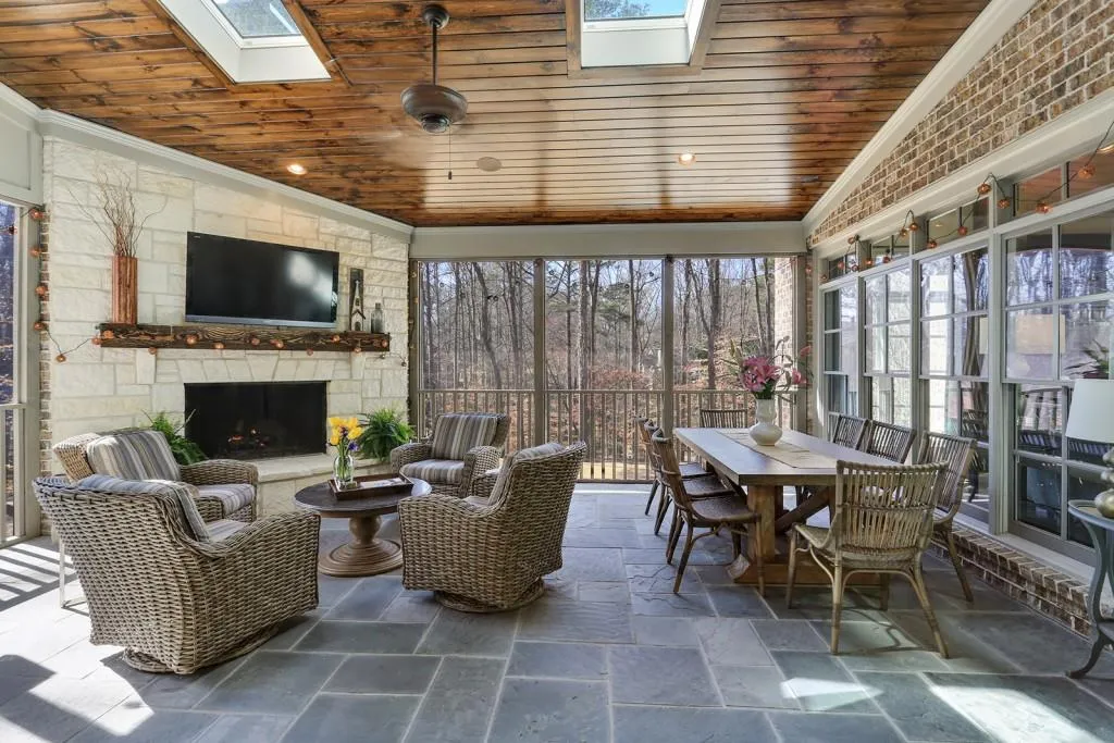 4764 Kitty Hawk Drive, Sandy Springs, Georgia 30342, 6 Bedrooms Bedrooms, ,7 BathroomsBathrooms,Residential,Sold,4764 Kitty Hawk Drive,5968176