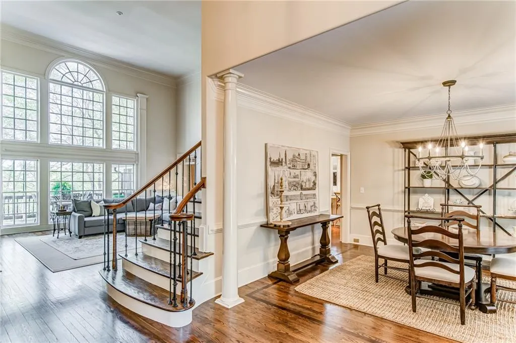 315 W Berwicke Common, Sandy Springs, Georgia 30342, 6 Bedrooms Bedrooms, ,5 BathroomsBathrooms,Residential,Sold,315 W Berwicke Common,6697639