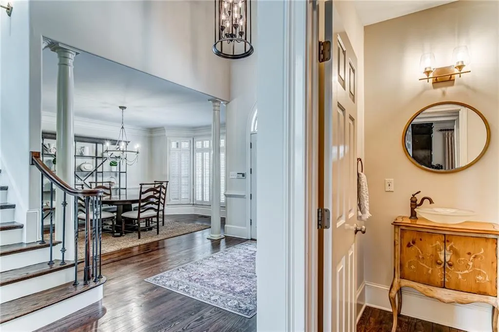 315 W Berwicke Common, Sandy Springs, Georgia 30342, 6 Bedrooms Bedrooms, ,5 BathroomsBathrooms,Residential,Sold,315 W Berwicke Common,6697639