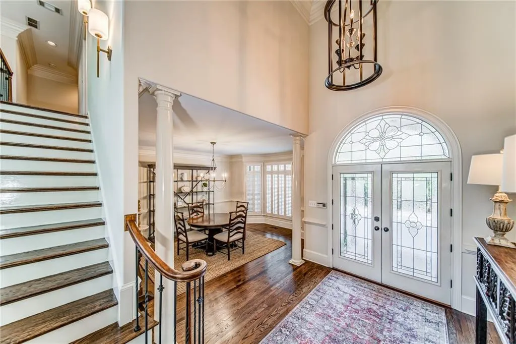 315 W Berwicke Common, Sandy Springs, Georgia 30342, 6 Bedrooms Bedrooms, ,5 BathroomsBathrooms,Residential,Sold,315 W Berwicke Common,6697639