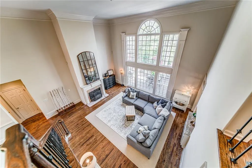 315 W Berwicke Common, Sandy Springs, Georgia 30342, 6 Bedrooms Bedrooms, ,5 BathroomsBathrooms,Residential,Sold,315 W Berwicke Common,6697639