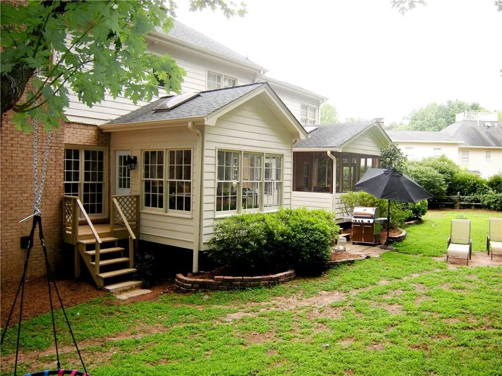 310 Wynland Trace, Sandy Springs, Georgia 30350, 4 Bedrooms Bedrooms, ,3 BathroomsBathrooms,Residential,Sold,310 Wynland Trace,6757659